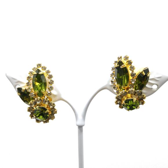 Weiss Green Clear Rhinestone Earrings, Gold Plated, 1960s Vintage Jewelry - Picture 3 of 10